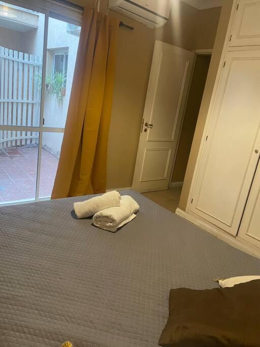 Apartamento Hermoso Departamento Centrico Con Estacionamiento *