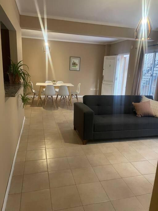 Apartamento Hermoso Departamento Centrico Con Estacionamiento