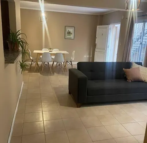 Hermoso Departamento Centrico Con Estacionamiento